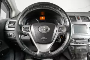 Toyota  6