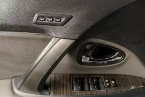 Toyota  11