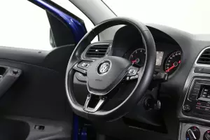 Volkswagen  6