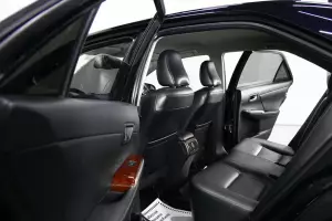 Toyota  11