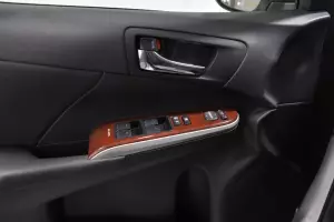 Toyota  10