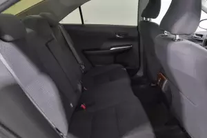 Toyota  12