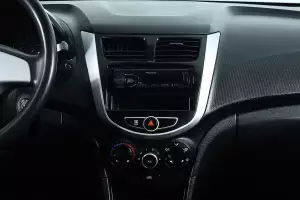 Hyundai  12