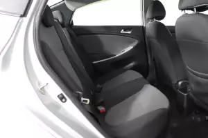 Hyundai  15