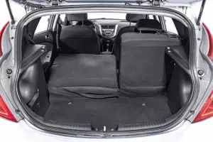 Hyundai  13