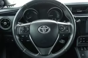 Toyota  3