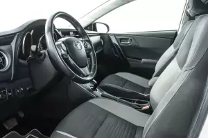 Toyota  17