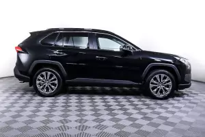 Toyota  18