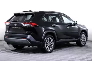 Toyota  17