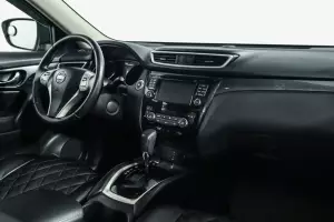 Nissan  10
