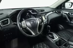 Nissan  11