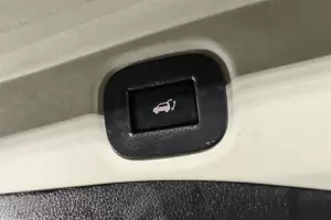 Nissan  13