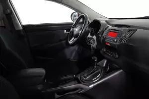 Kia  8