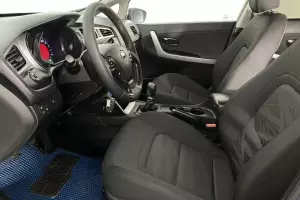 Kia  10