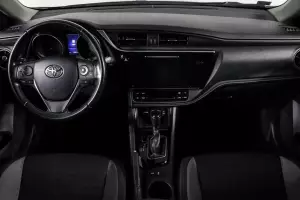 Toyota  10