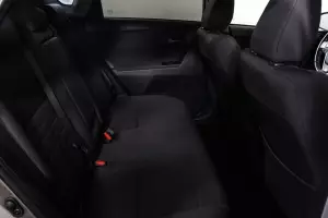 Toyota  16