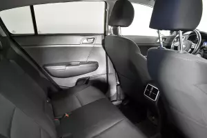 Kia  11