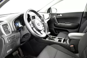 Kia  10