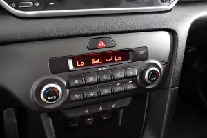Kia  7