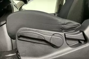 Nissan  5