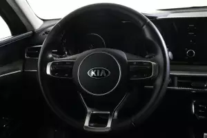 Kia  8