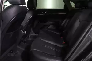Kia  3
