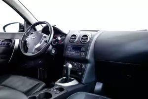Nissan  1