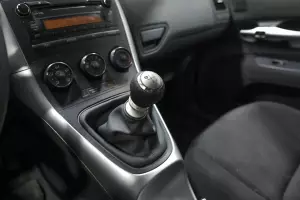 Toyota  10