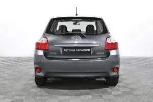 Toyota  4