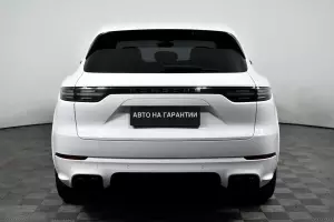 Porsche  5