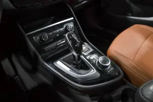 BMW  8