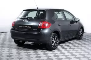 Toyota  4