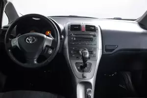 Toyota  7