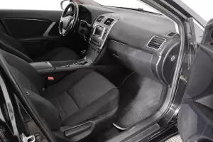 Toyota  11