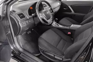 Toyota  13