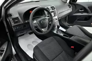 Toyota  5