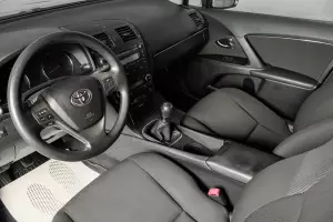 Toyota  11