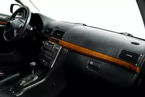 Toyota  8