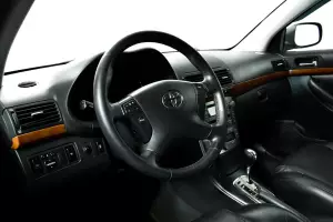 Toyota  9