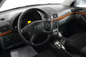 Toyota  11