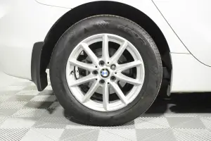 BMW  6