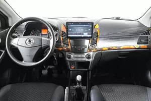 SsangYong  9