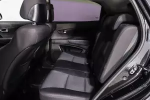 SsangYong  10