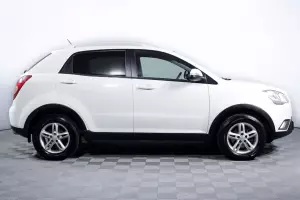 SsangYong  3