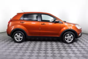 SsangYong  3