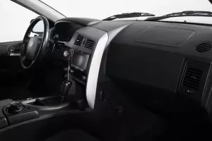 SsangYong  8