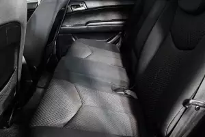 SsangYong  8