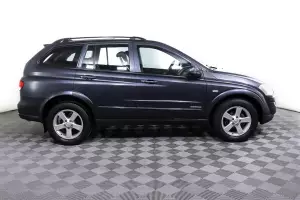 SsangYong  16