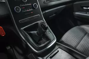 Renault  9