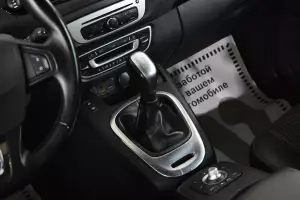 Renault  8